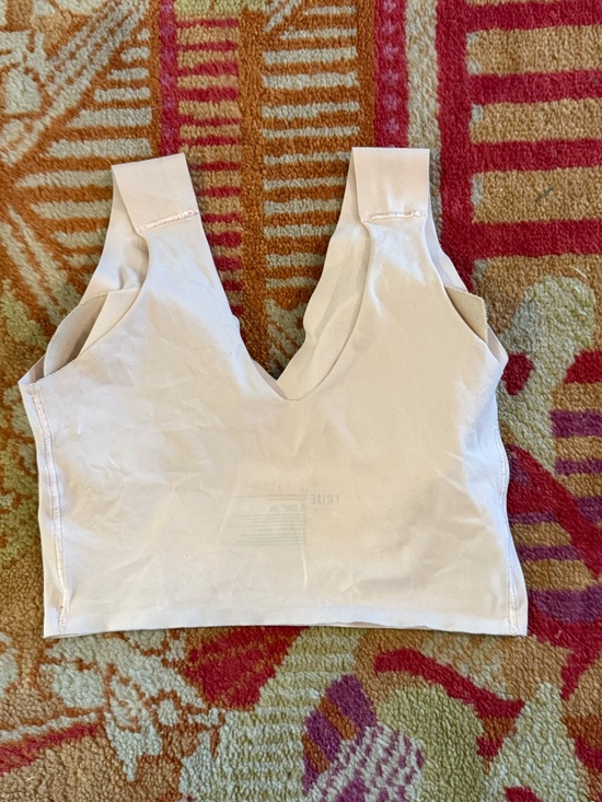 True & Co. large bra Everybody v neck bra beige - Picture 5 of 5